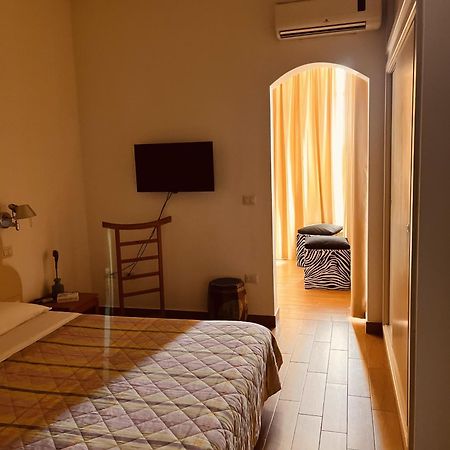 B&B Ebo' Olbia Bagian luar foto